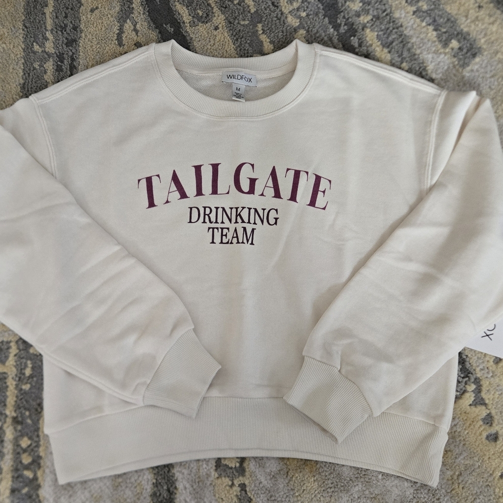 NWT Wild Fox Tailgate Drinking Team Sweatshirt